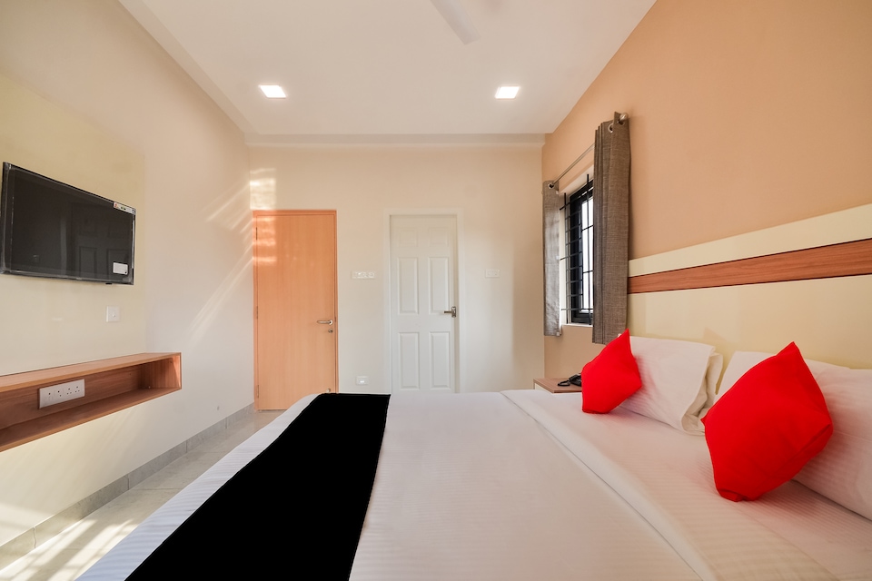 Live on COM425, Avinashi Road Coimbatore, Coimbatore