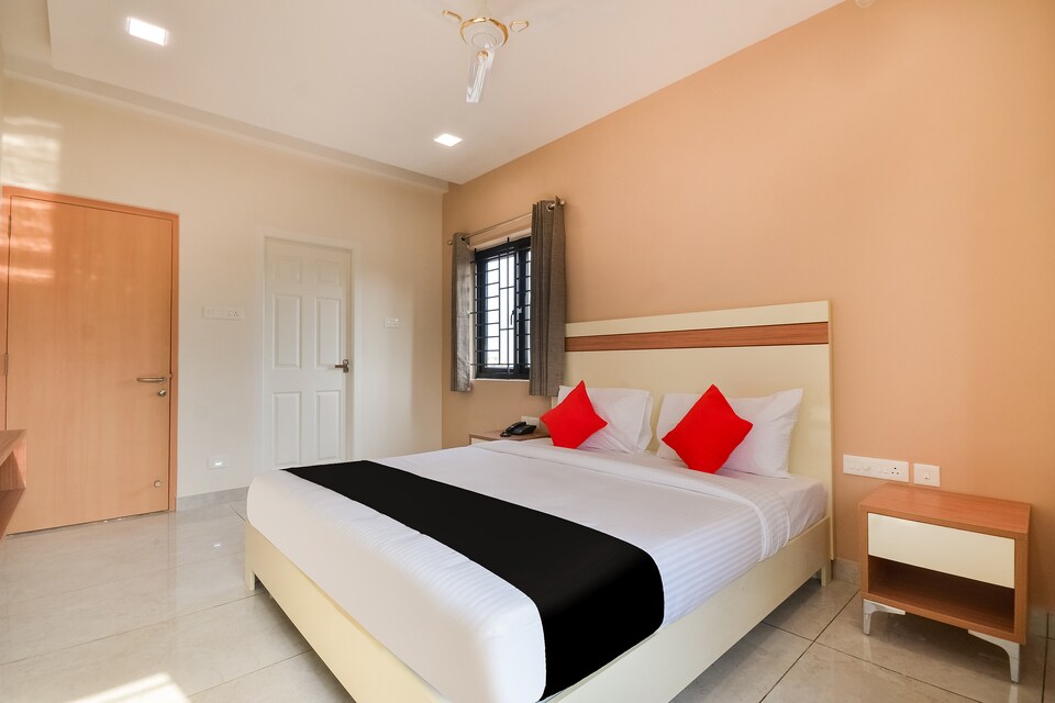 Live on COM425, Avinashi Road Coimbatore, Coimbatore