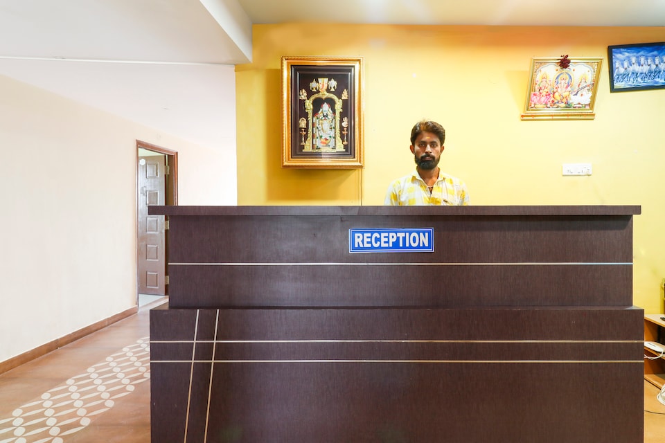 OYO 71201 S S Comfort Lodging, Airport Road Bangalore, Bangalore