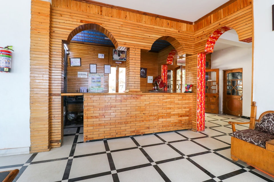 OYO Flagship 71221 Hotel Holiday Home, Dalhousie, Dalhousie