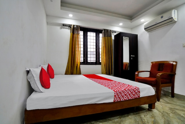 Collection O Erattupetta Formerly City Residency