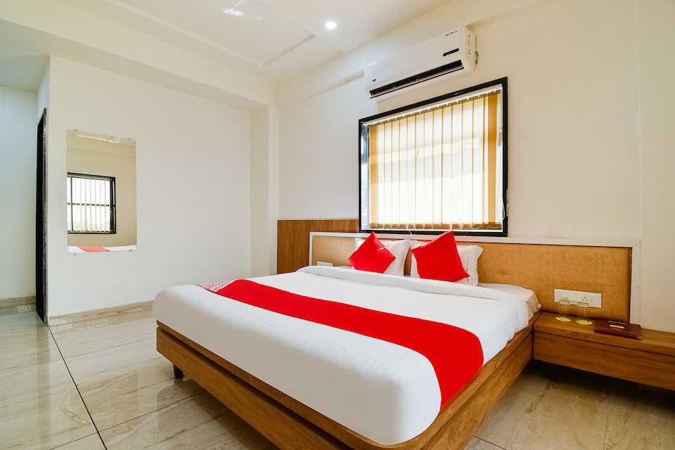 OYO 71253 Milan Palace, Amravati, Amravati