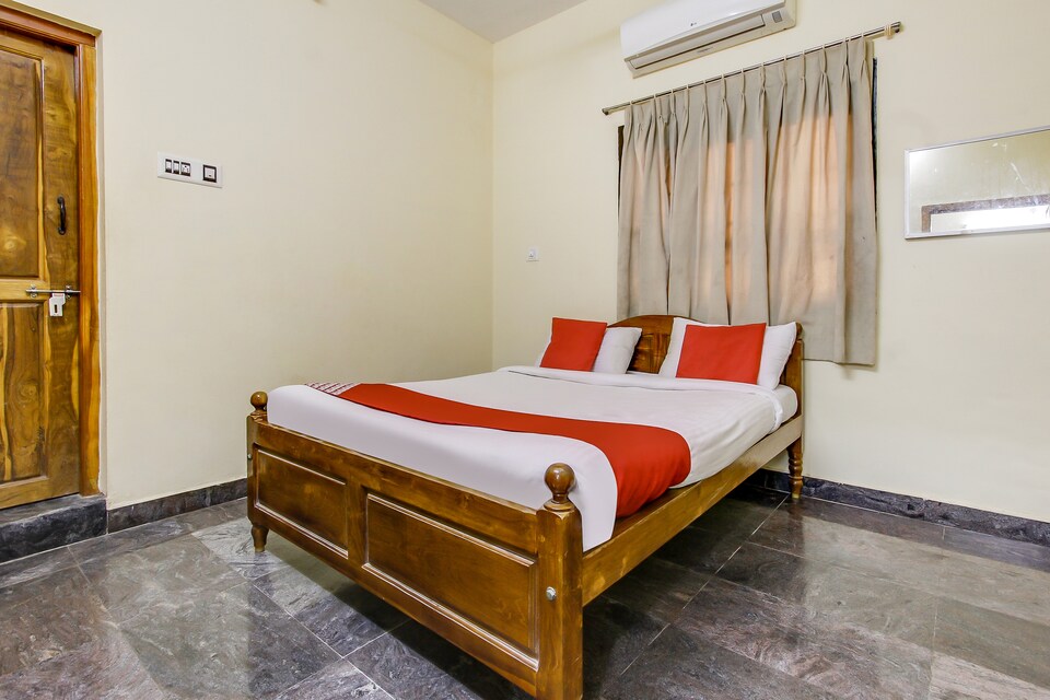 OYO 71254 Sri Prem Nivas, Courtallam Main Falls, Courtallam