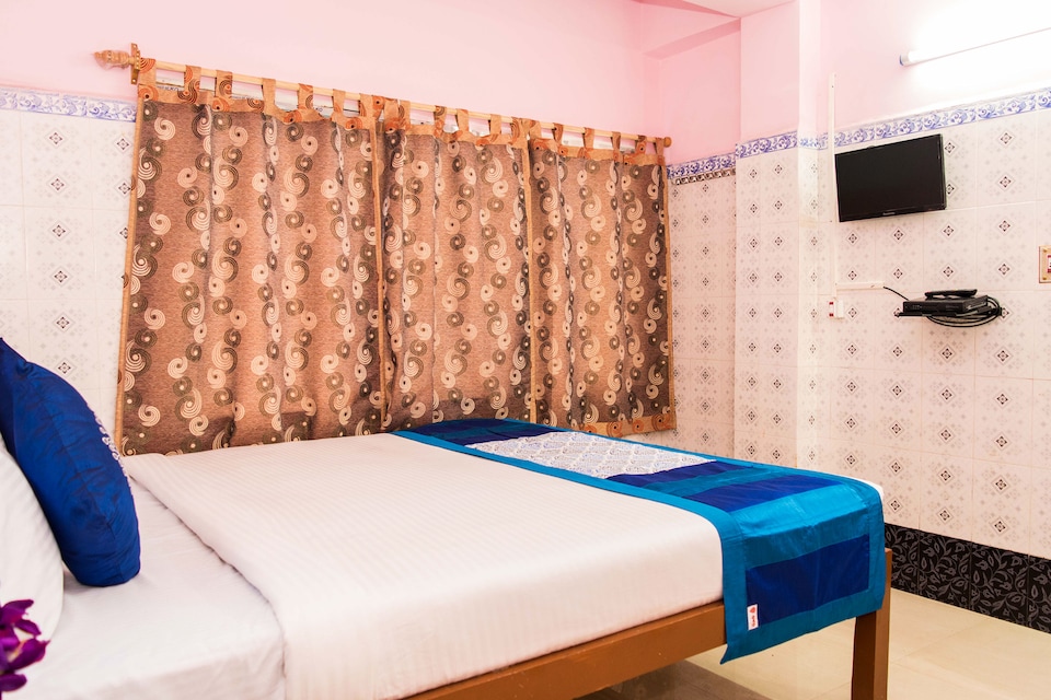OYO 5940 Hotel Geetanjali, Howrah Kolkata, Kolkata
