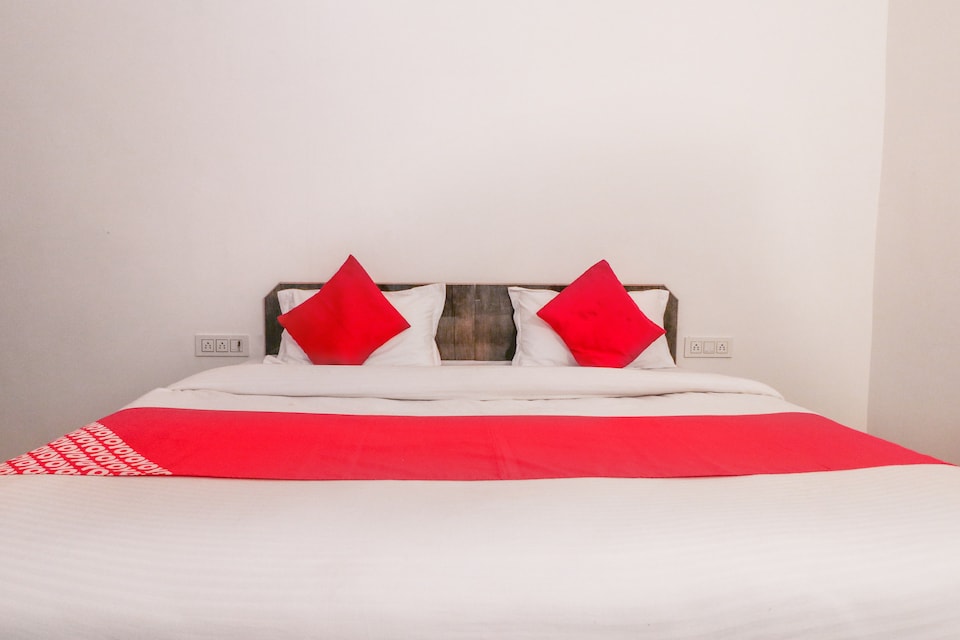 OYO 71314 Virat International, Meerut, Meerut