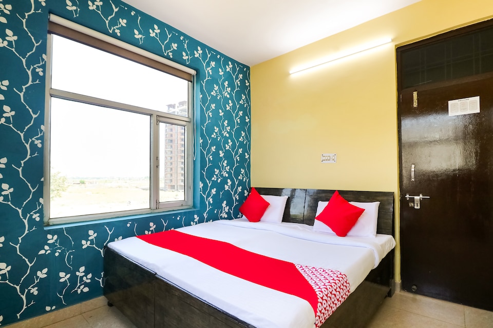 OYO 71348 R C Guest House, Bhiwadi, Bhiwadi