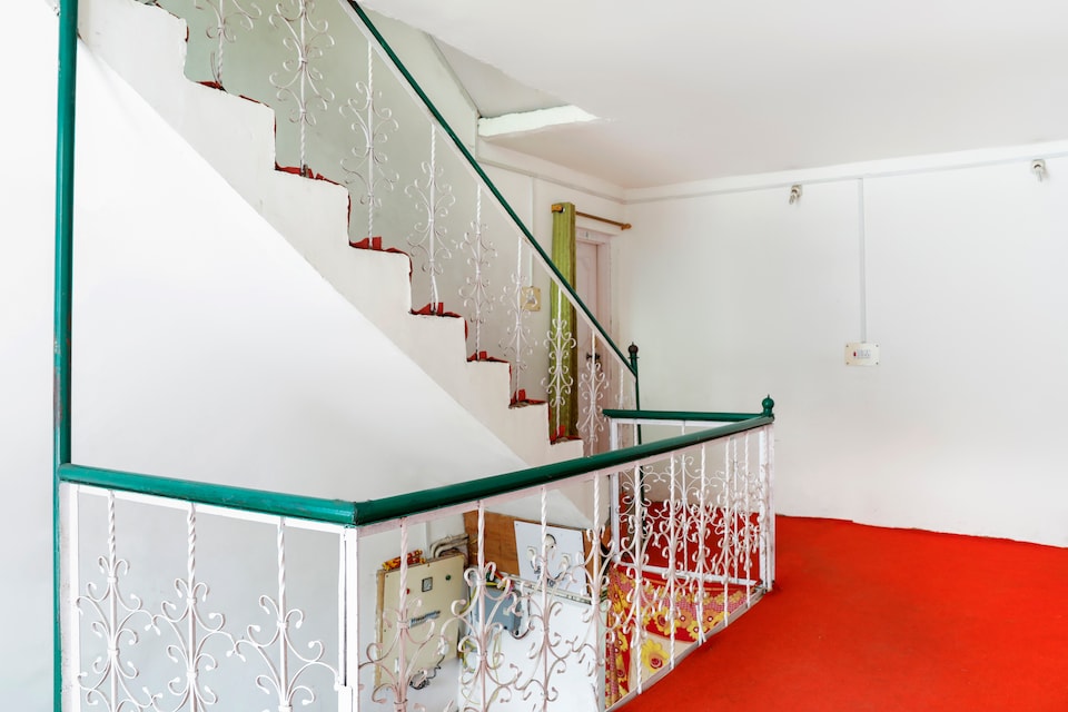 OYO 71349 Hotel Pine Green, Pahalgam, Pahalgam