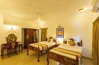 OYO Highland Heritage Near Mall De Goa