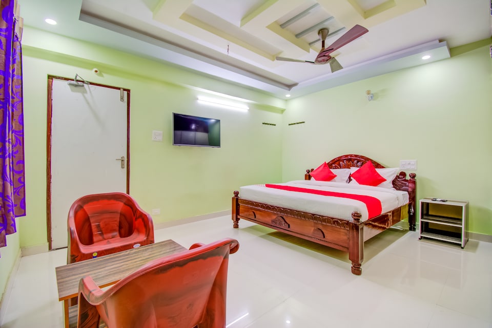 OYO 71416 Mokshajna Guest House, MG Road Vijayawada, Vijayawada