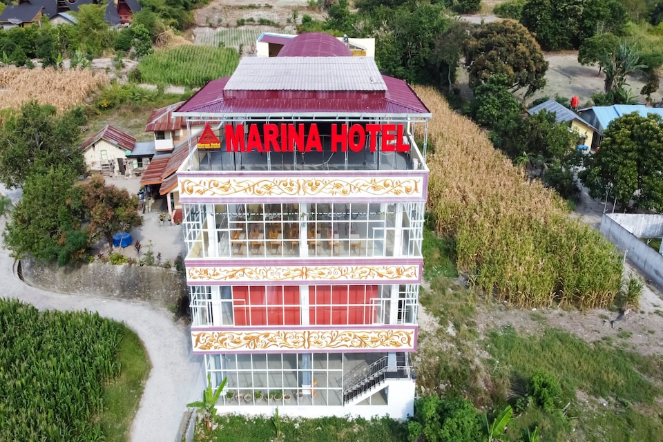 OYO 3215 Marina Hotel, Samosir, Samosir