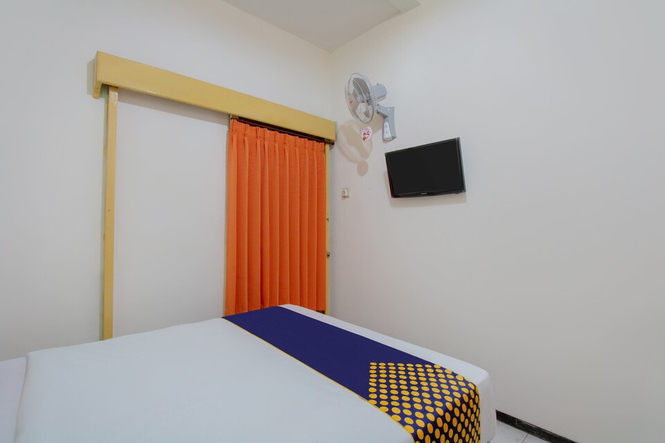 SPOT ON 3218 Bee Palm Family Syariah, Malang Kota, Malang