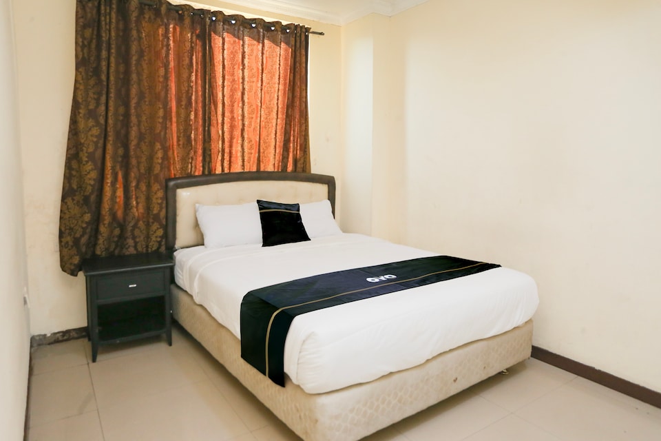 Hotel O Bekasi Near Mall Lippo Cikarang Formerly Hotel Addictk, Bekasi, Bekasi