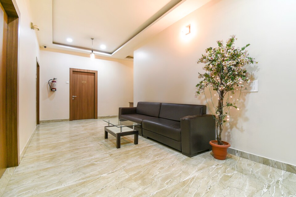 Capital O 71457 Holiday Palace, Jorhat, Jorhat