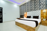 Super Collection O Ishwar Nagar Near Golden Temple Formerly Chahal Residency