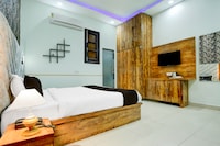 Super Collection O Ishwar Nagar Near Golden Temple Formerly Chahal Residency