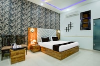 Super Collection O Ishwar Nagar Near Golden Temple Formerly Chahal Residency