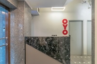 OYO 818 Suksomboon Residence