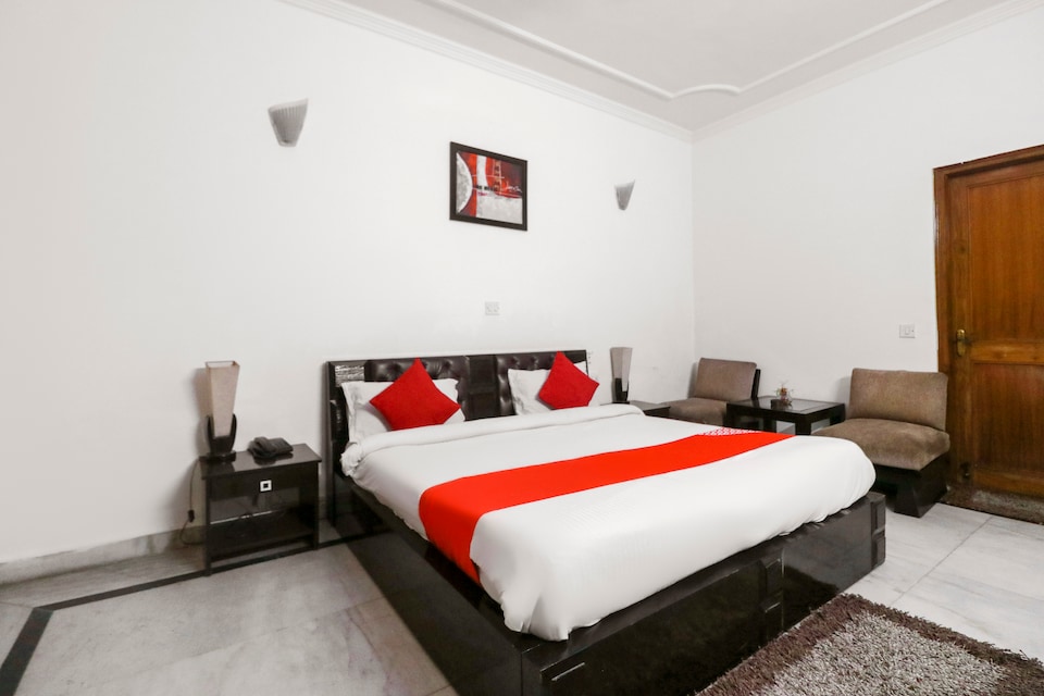 OYO 71481 Mascot Residency, Noida City, Noida