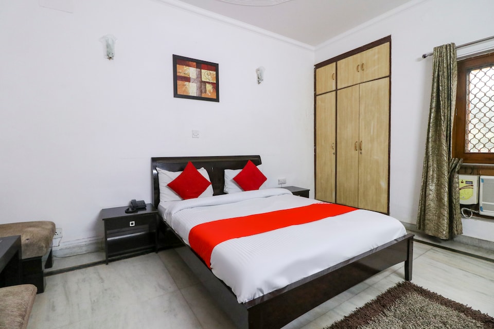OYO 71481 Mascot Residency, Noida City, Noida