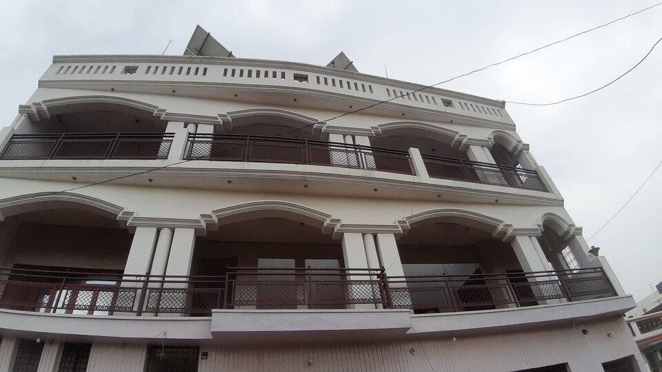 OYO Flagship 71490 Continental Inn, Gomti Nagar Lucknow, Lucknow