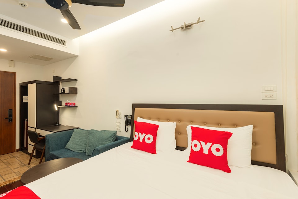 OYO 1042 Cozy Select Luxury Apartments, Ba Dinh, Hanoi