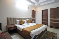 OYO Hotel Classic Near Gurudwara Shri Bangla Sahib