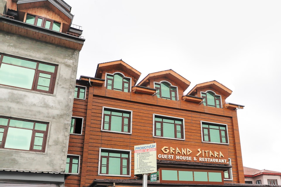 OYO 71508 Hotel Grand Sitara, Lal Chowk Srinagar, Srinagar
