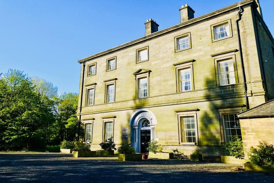 OYO Ellison Hall, Newcastle (North England), Newcastle