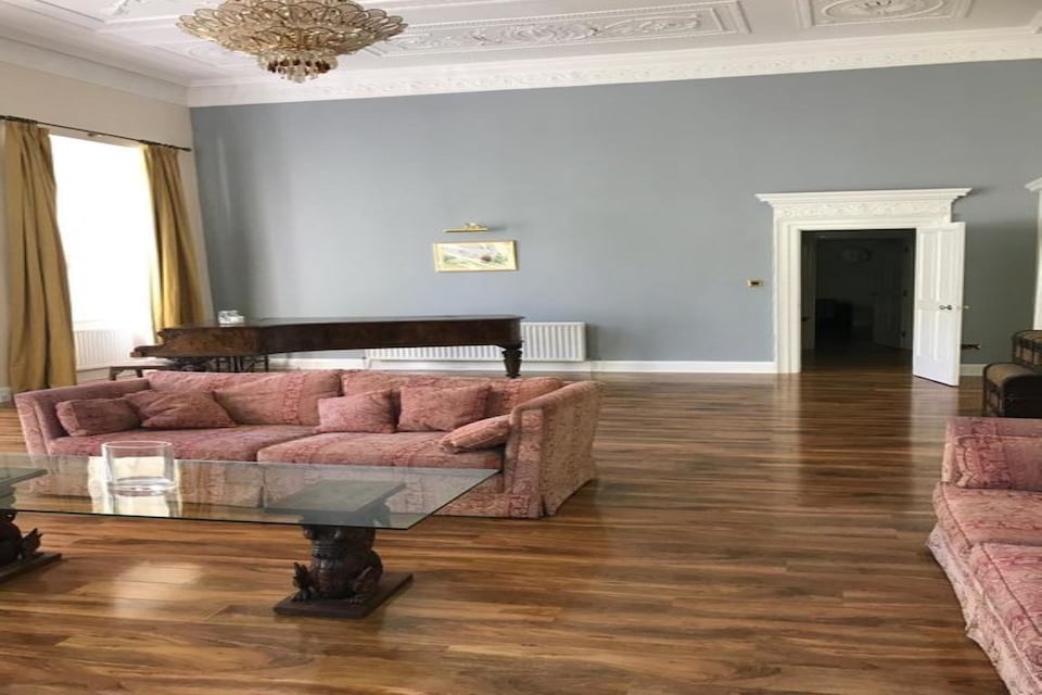 OYO Ellison Hall, Newcastle (North England), Newcastle