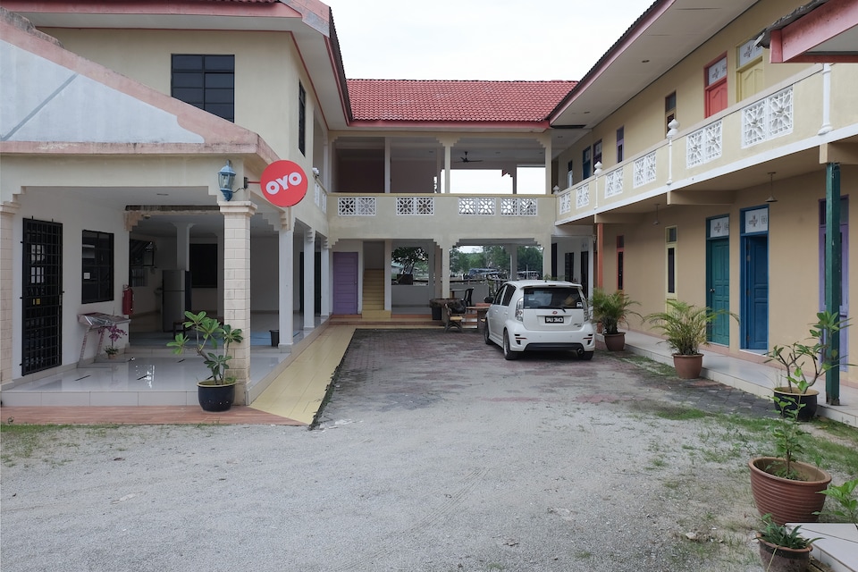 OYO 90018 River Village Hotel, Kuala Terengganu, Kuala Terengganu
