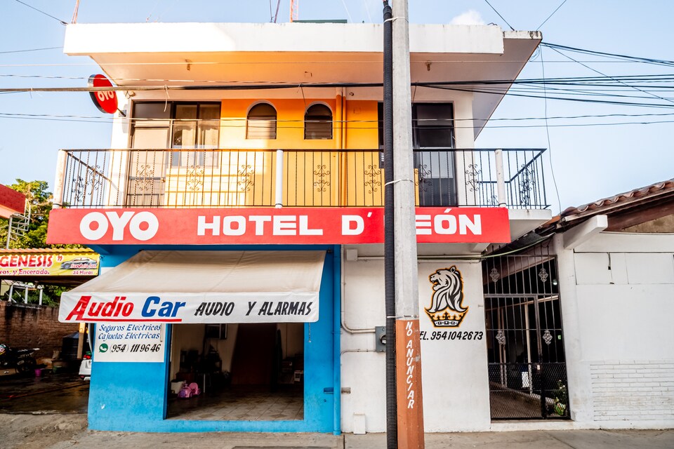 OYO Hotel D Leon, San Pedro Mixtepec -Dto. 22 -, OAX, Puerto Escondido