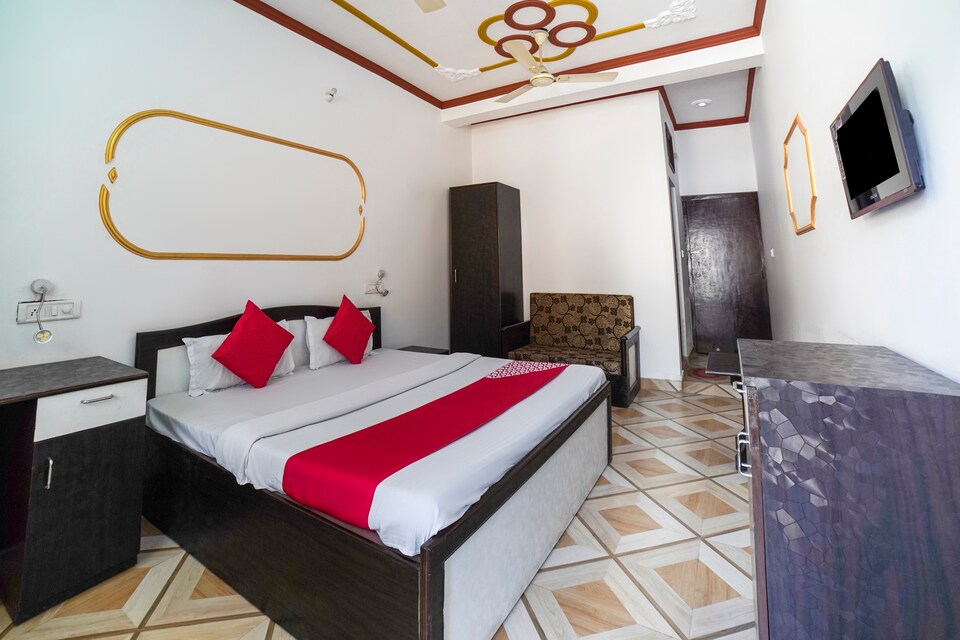 OYO 71523 Hotel 5th Element Deshraj, Laxman Jhoola Rishikesh, Rishikesh