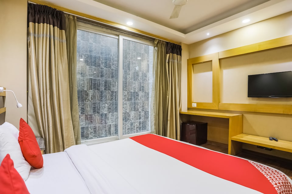 OYO 71532 Hotel New Delhi International , AIIMS Delhi, Delhi