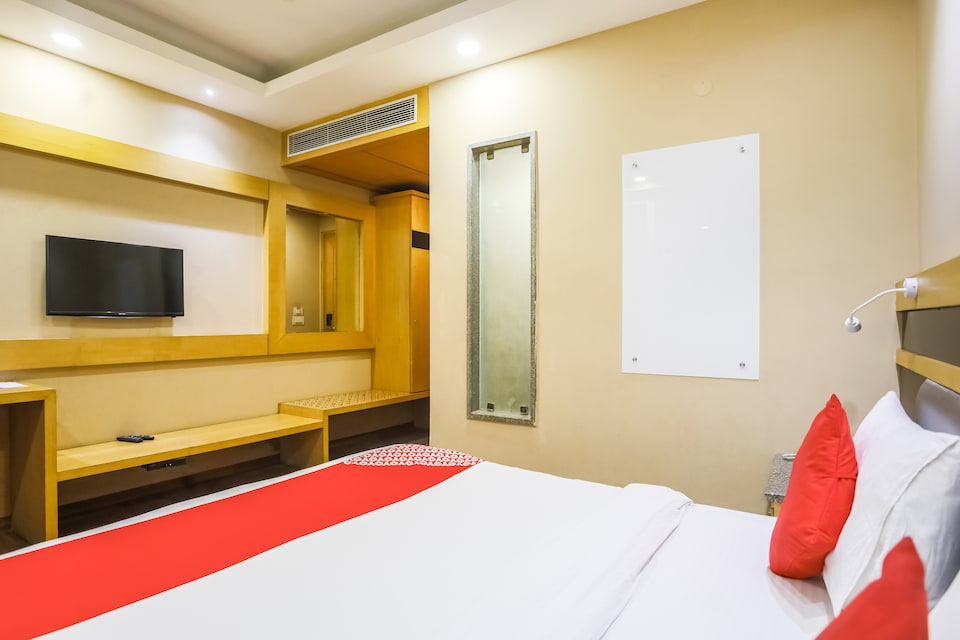 OYO 71532 Hotel New Delhi International , AIIMS Delhi, Delhi