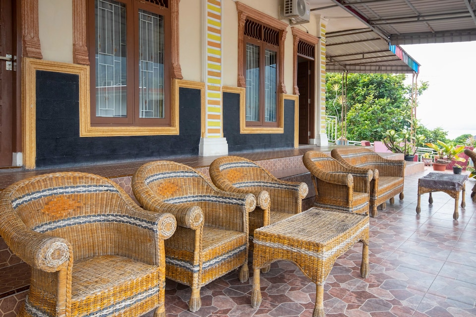 OYO 3275 Hotel Harapan Isyes, Simalungun, Toba Samosir