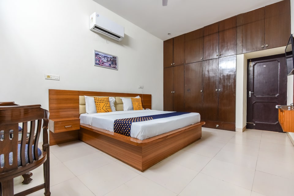 SPOT ON 71536 Hotel Waliya, Panchkula, Panchkula