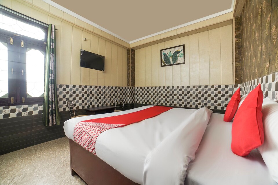 OYO 71542 Hotel Dev Bhoomi , Pithoragarh city, Pithoragarh