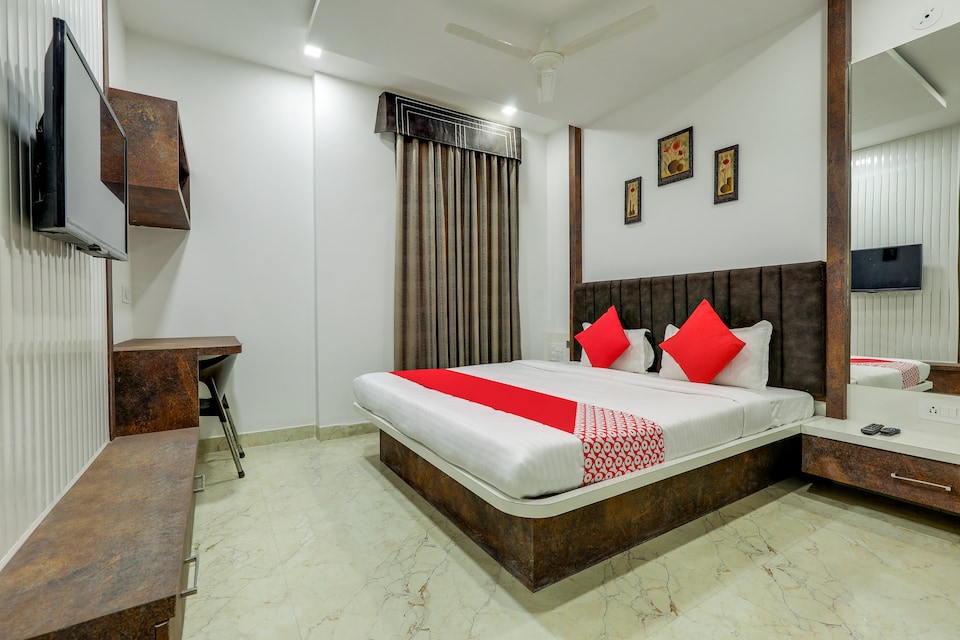 OYO 71553 Moriya Inn, Omkareshwar City, Omkareshwar