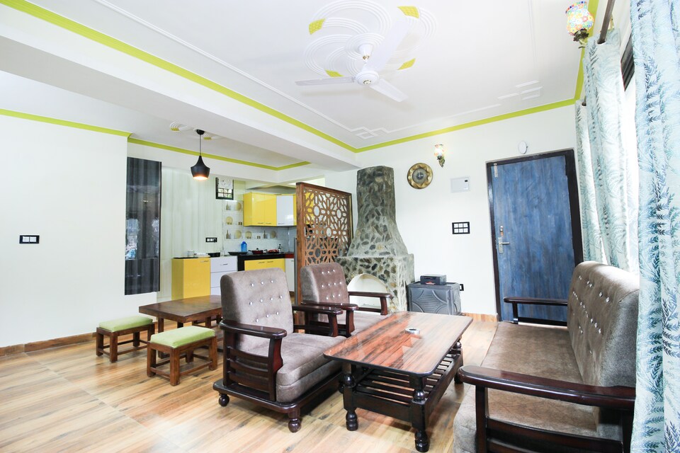 OYO Home 71560 Elegant 2bhk Bhowali, Bhowali Nainital, Nainital
