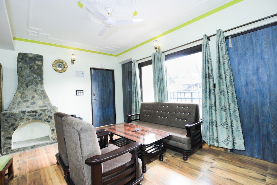 OYO Home 71560 Elegant 2bhk Bhowali, Bhowali Nainital, Nainital