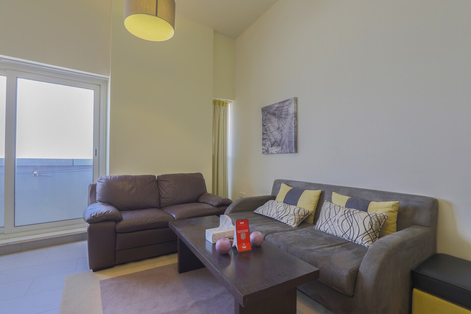 OYO 508 Home Bridge Tower 2BHK, Jumeirah Lake Towers Dubai, Dubai
