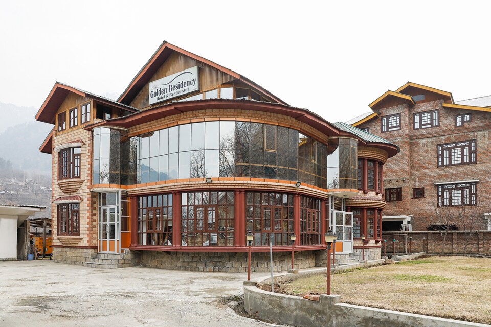 Capital O 71571 Hotel Golden Residency, Pahalgam, Pahalgam