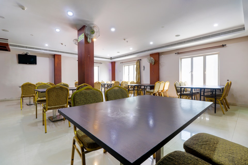 Capital O 71581 Hotel Royal Kallada Residency, Kollam, Kollam