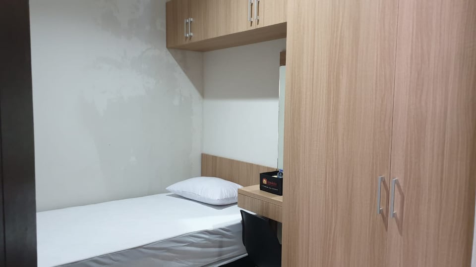 OYO 3296 Rukost H20, Karawang, Karawang