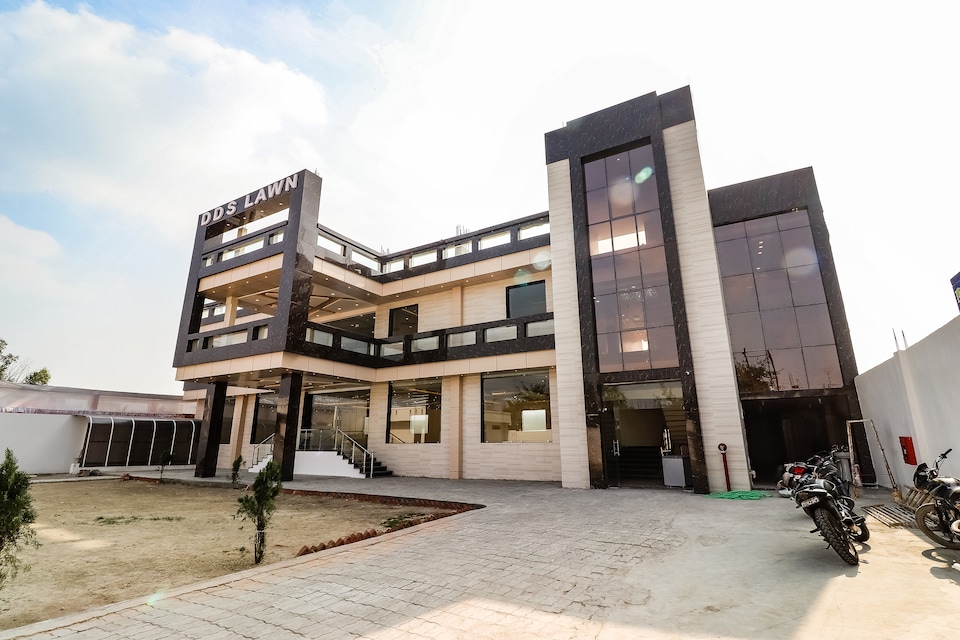 Capital O 71594 Dds Lawn, Alambagh Lucknow, Lucknow