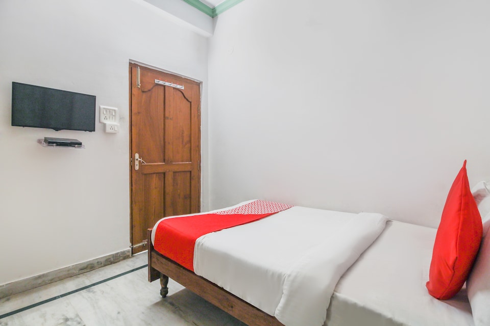 Hotel O Krupa Service Apartments , Jubilee Hills, Hyderabad